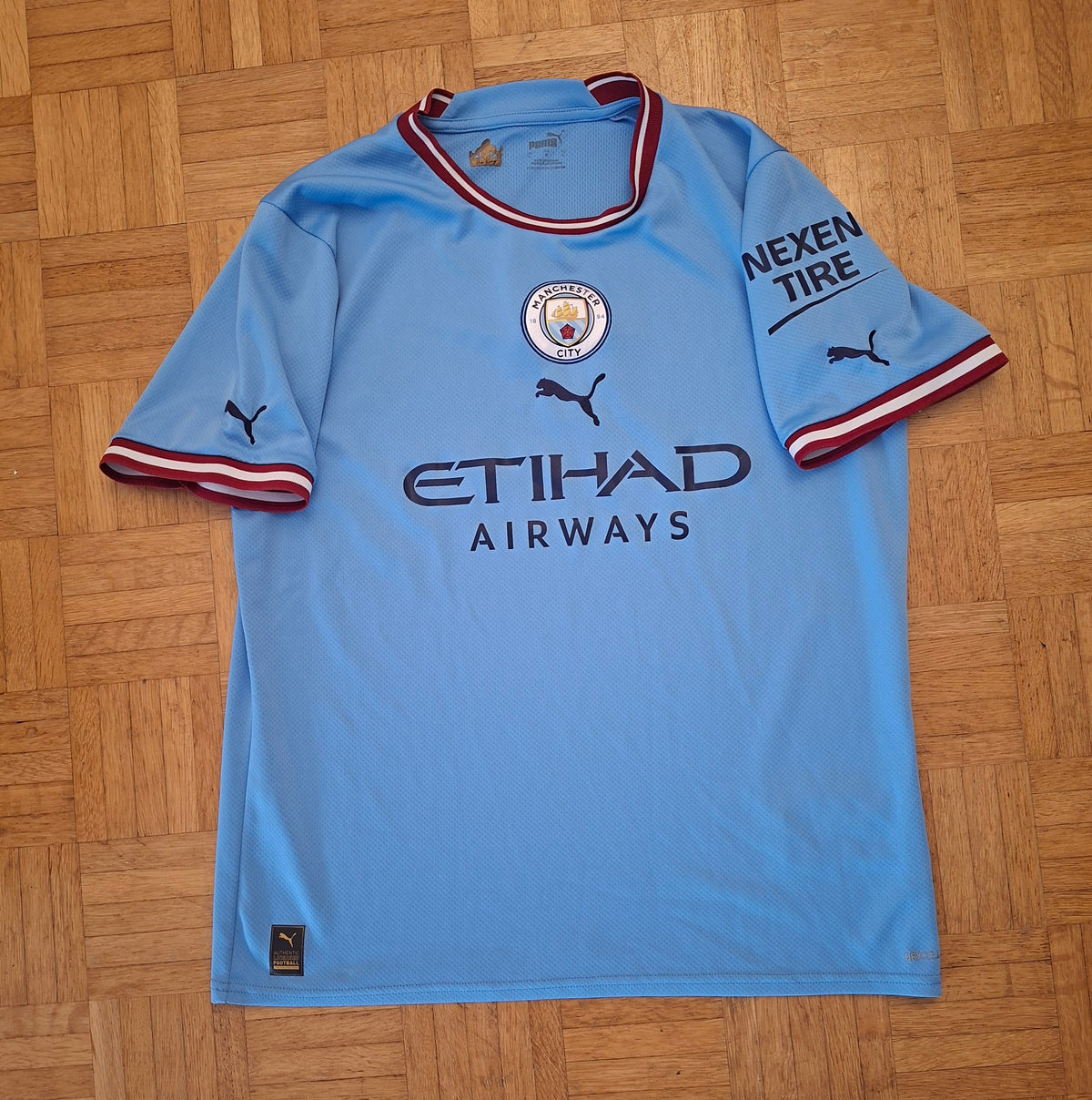 Manchester City Heimtrikot 22/23 in Grösse L