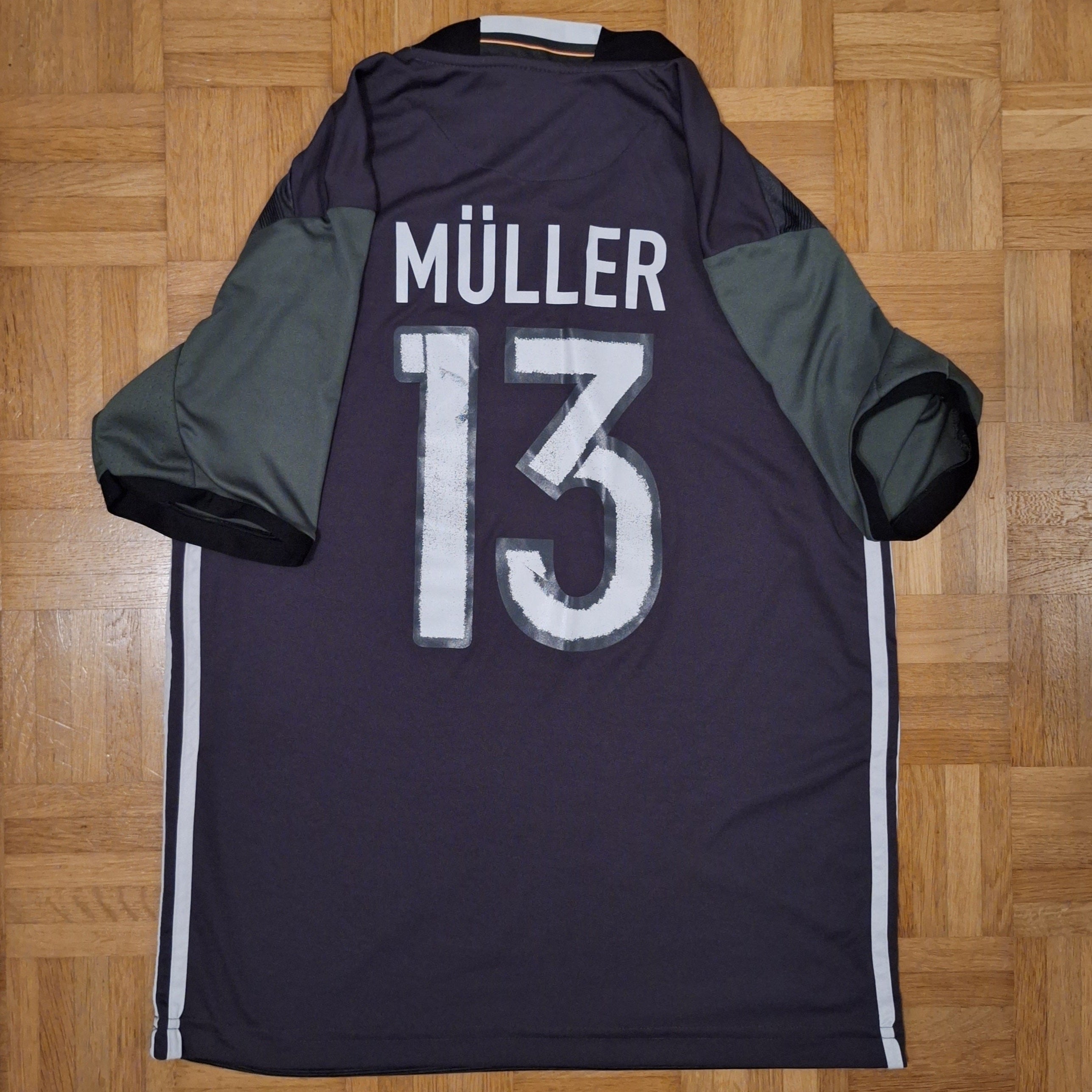Deutschland Auswärtstrikot Euro 2016 #13 Müller in Grösse S