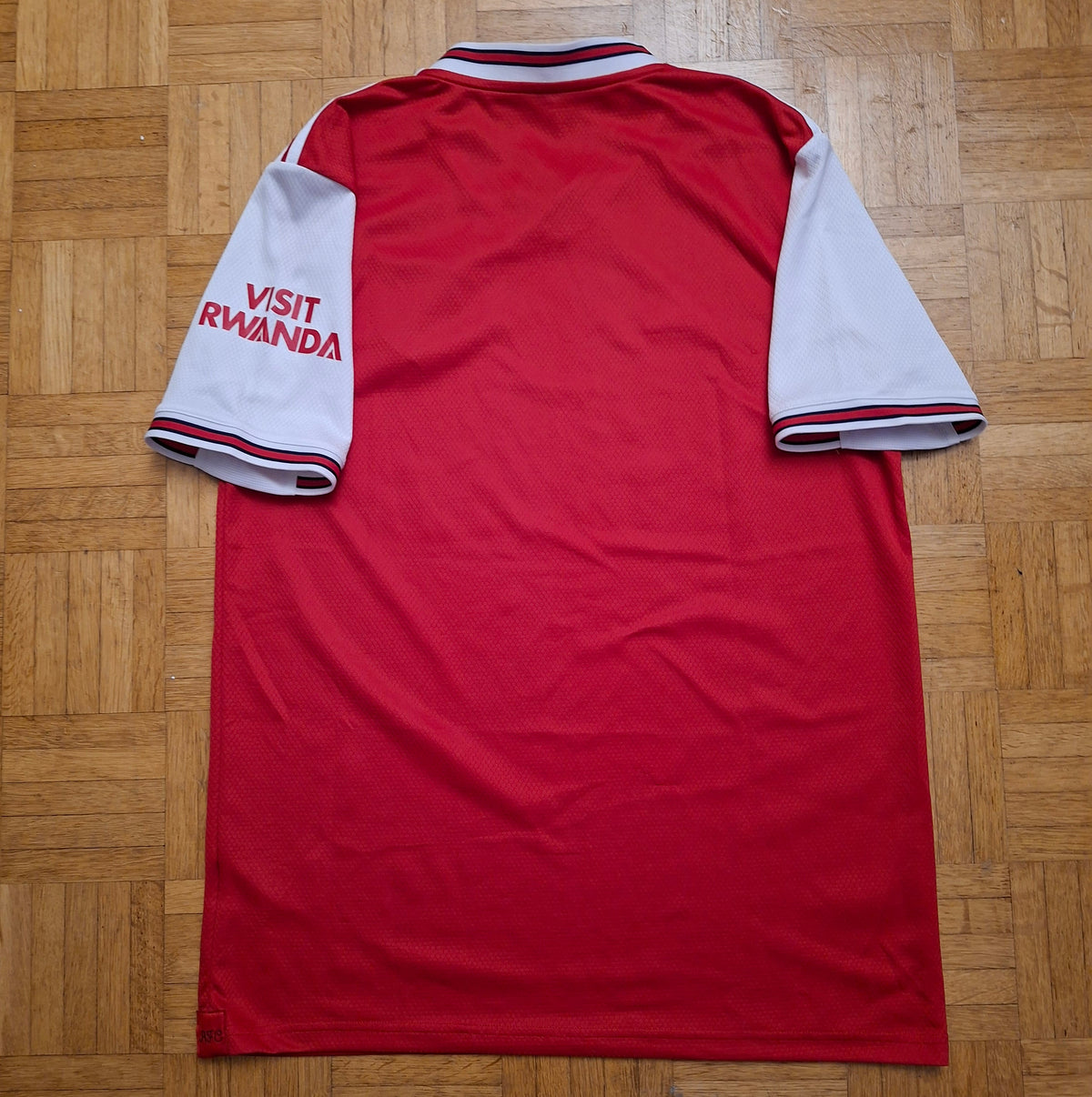 FC Arsenal Heimtrikot 19/20 mit Xhaka Autogramm in Grösse M